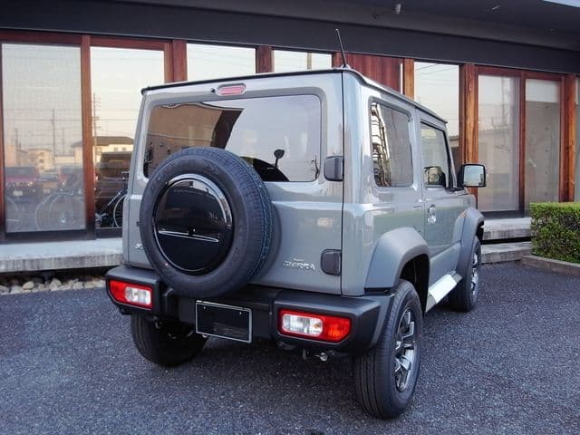 Car thumbnail 2