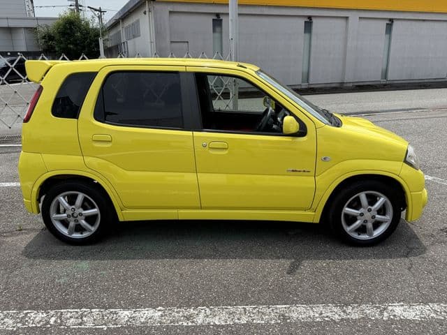 Car thumbnail 4