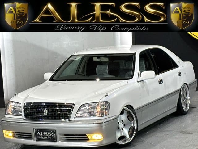 TOYOTA CROWN sedan