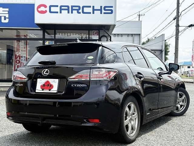 Car thumbnail 3