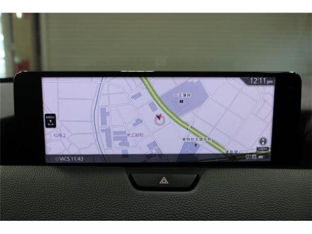 Car thumbnail 3