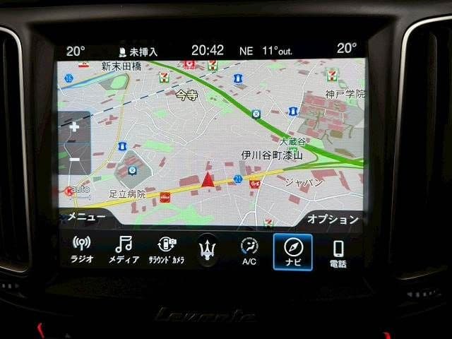 Car thumbnail 3