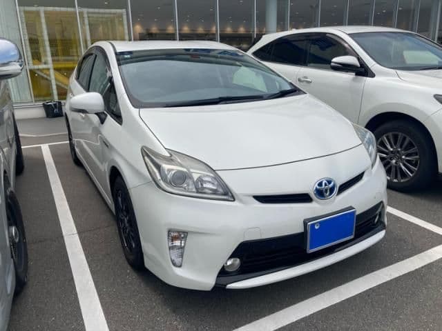 Car thumbnail 3