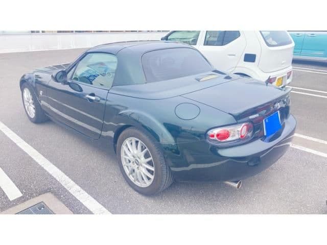 Car thumbnail 4