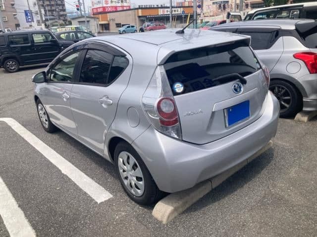 Car thumbnail 2