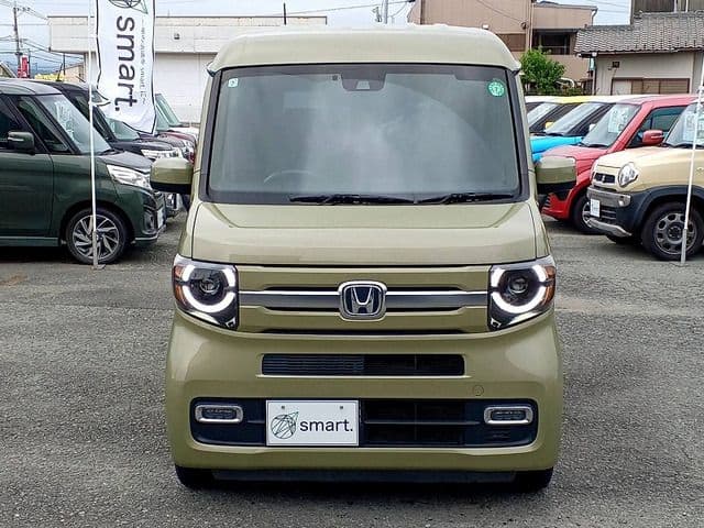 Car thumbnail 3