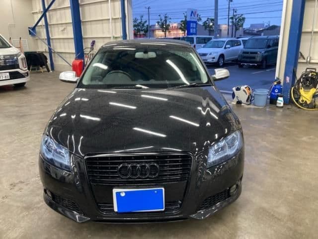 AUDI