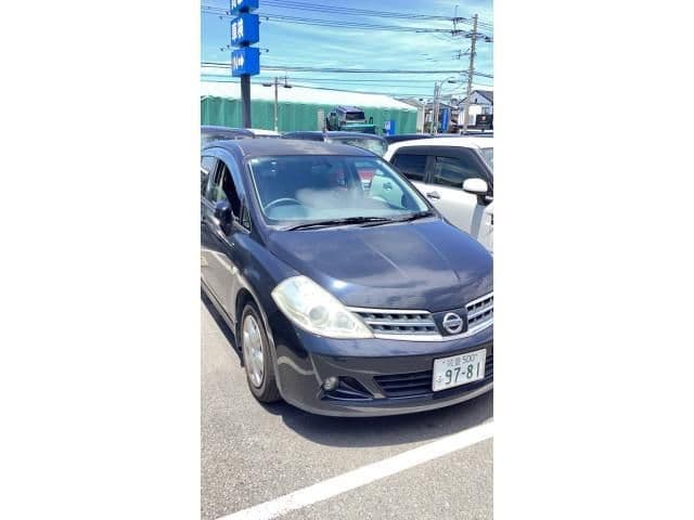 NISSAN