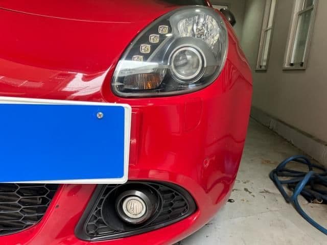 Car thumbnail 4