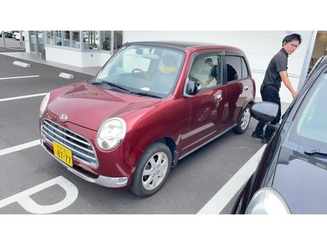 Car thumbnail 4