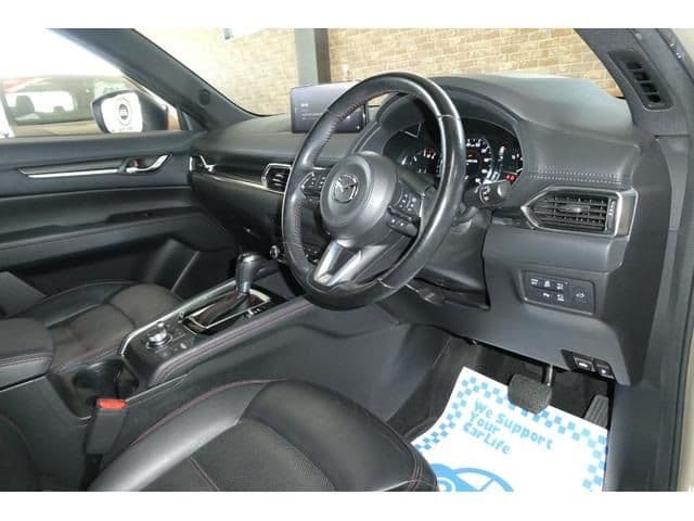 Car thumbnail 4