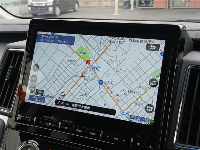 Car thumbnail 4