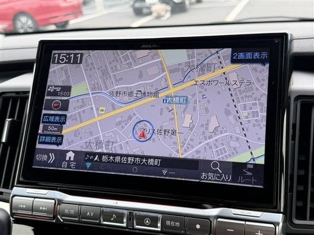 Car thumbnail 3