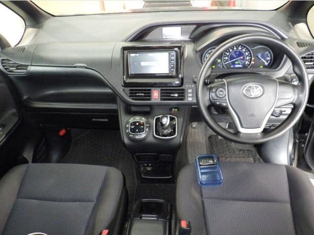 Car thumbnail 5