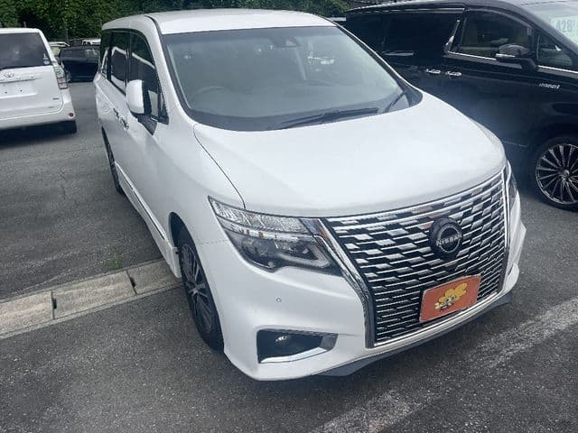 NISSAN ELGRAND  4WD