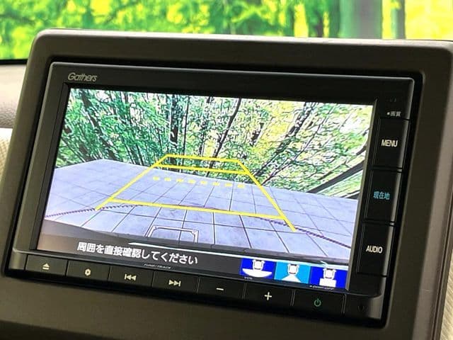 Car thumbnail 4