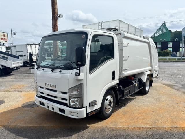ISUZU