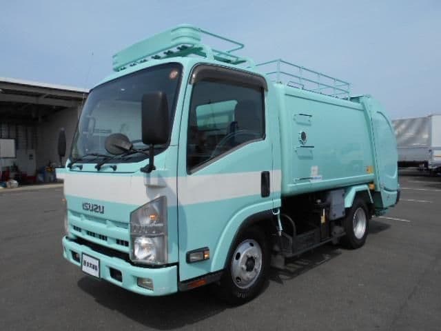 ISUZU