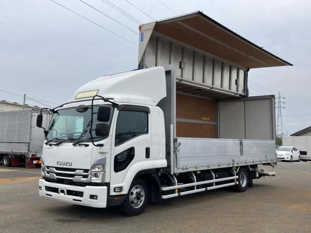 ISUZU
