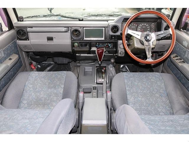 Car thumbnail 2