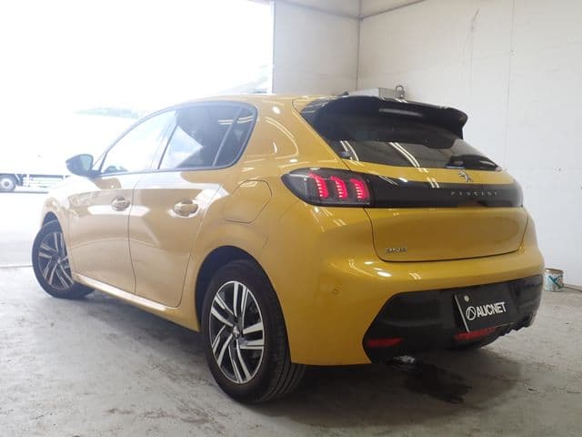 Car thumbnail 3