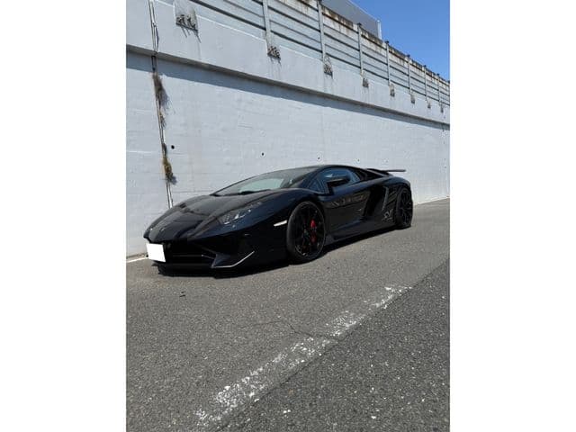 LAMBORGHINI