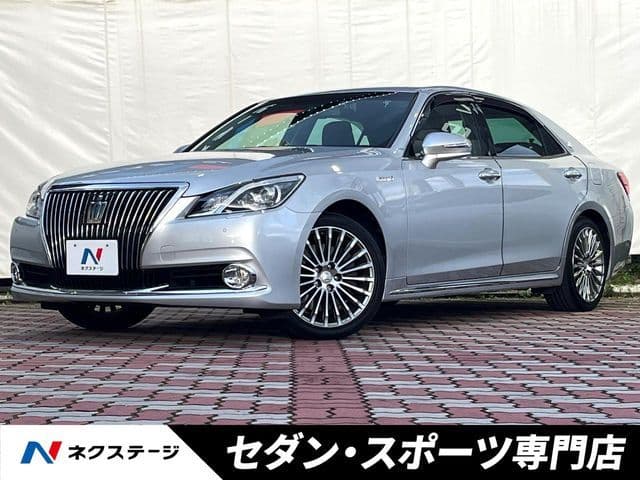 TOYOTA CROWN MAJESTA HYBRID