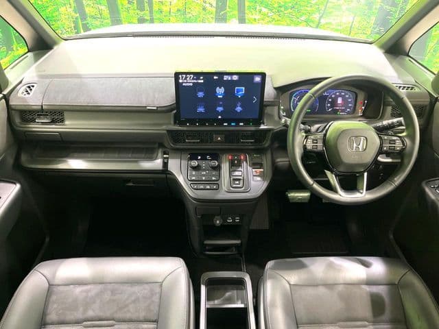 Car thumbnail 3