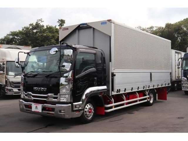 ISUZU