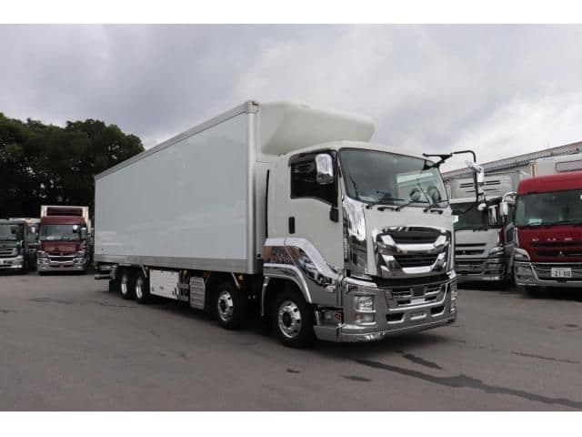 ISUZU GIGA