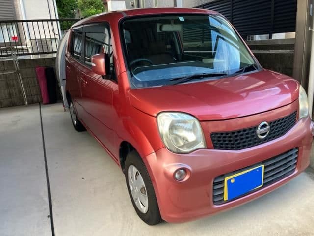 NISSAN