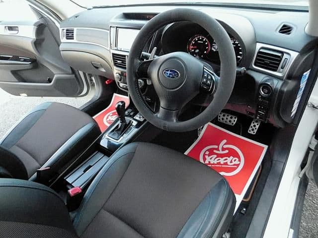 Car thumbnail 3
