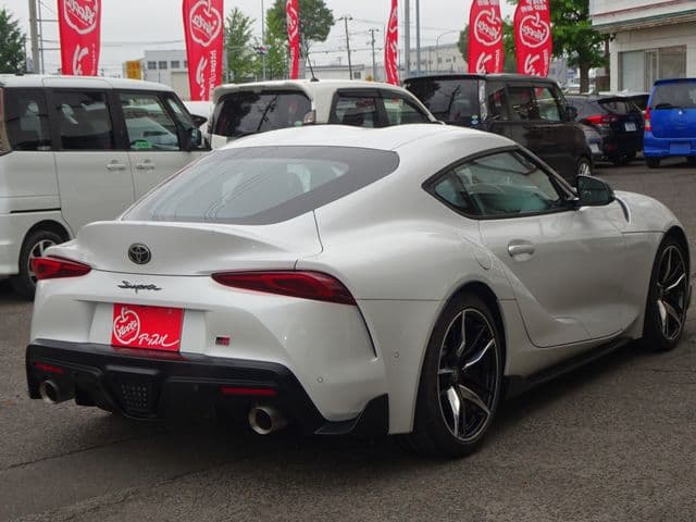 Car thumbnail 3