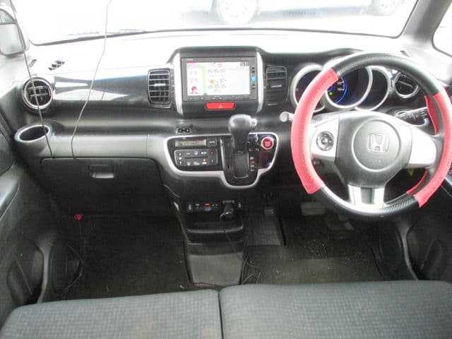 Car thumbnail 2