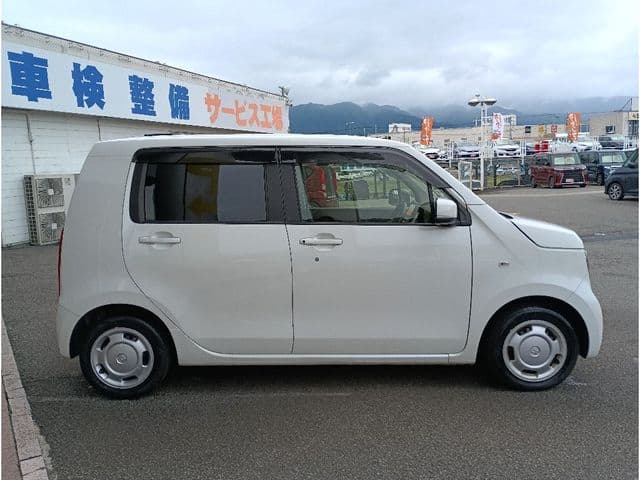 Car thumbnail 4