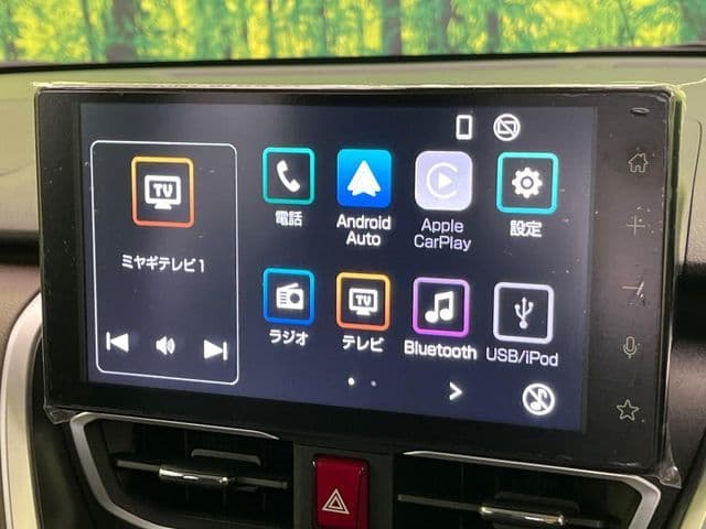 Car thumbnail 4