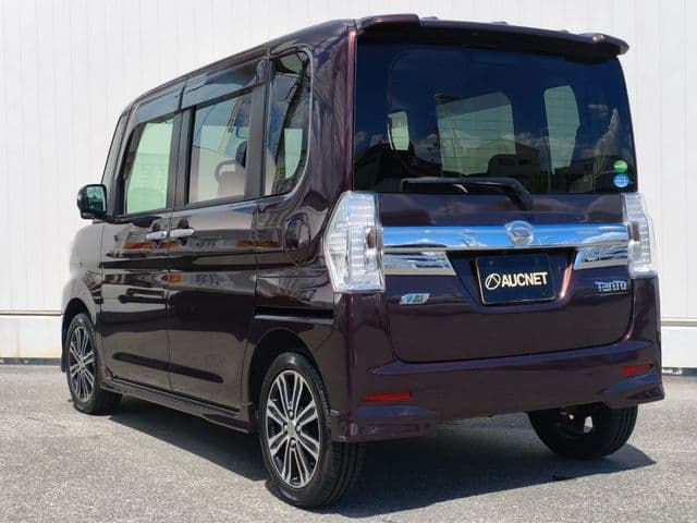 Car thumbnail 3