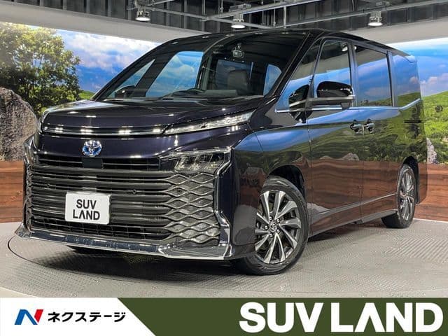 TOYOTA VOXY HYBRID