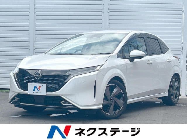 NISSAN AURA
