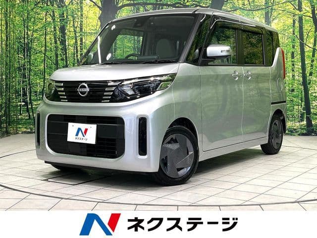 NISSAN