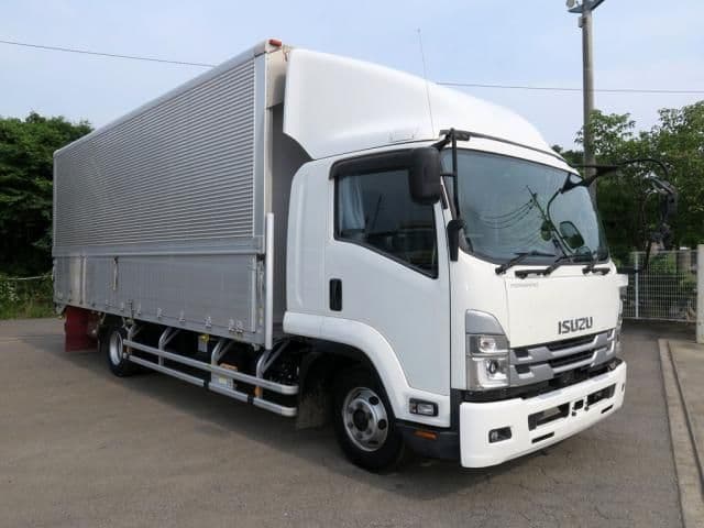 ISUZU