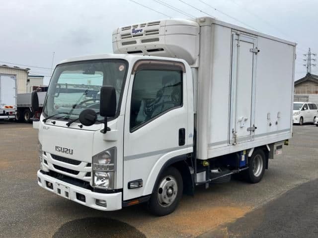 ISUZU