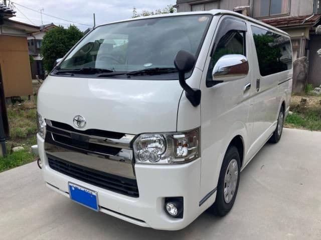 TOYOTA REGIUSACE van 4WD
