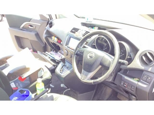 Car thumbnail 4