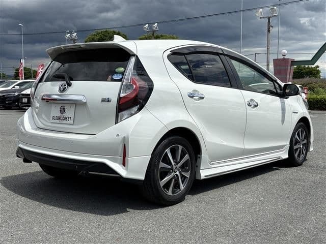 Car thumbnail 3