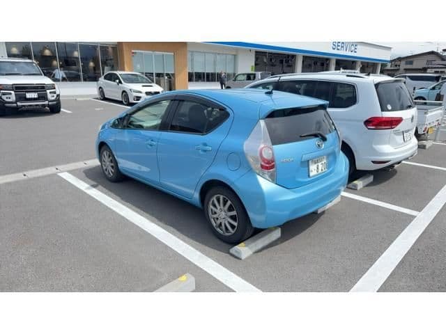 Car thumbnail 2