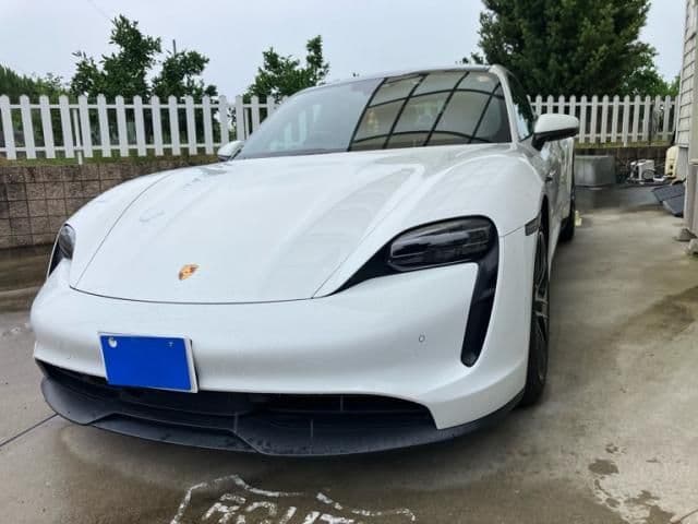 PORSCHE