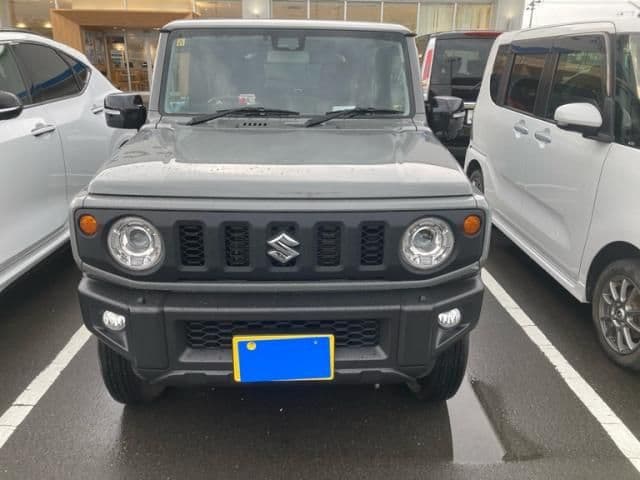 Car thumbnail 3