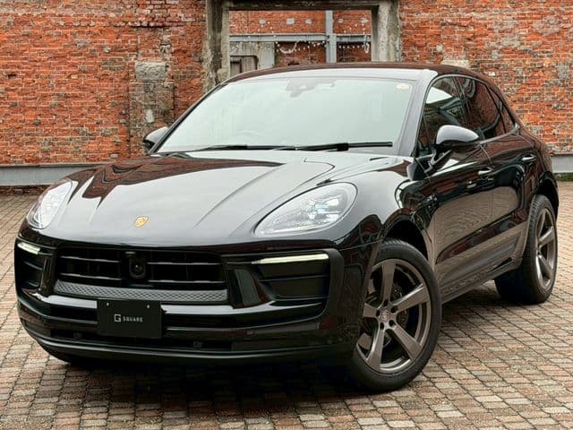 PORSCHE