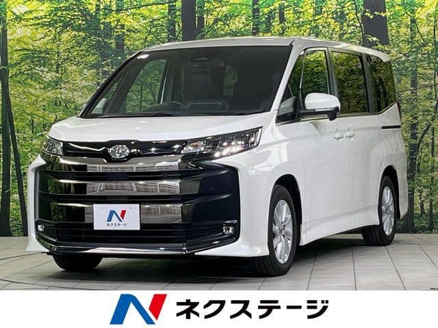 TOYOTA NOAH